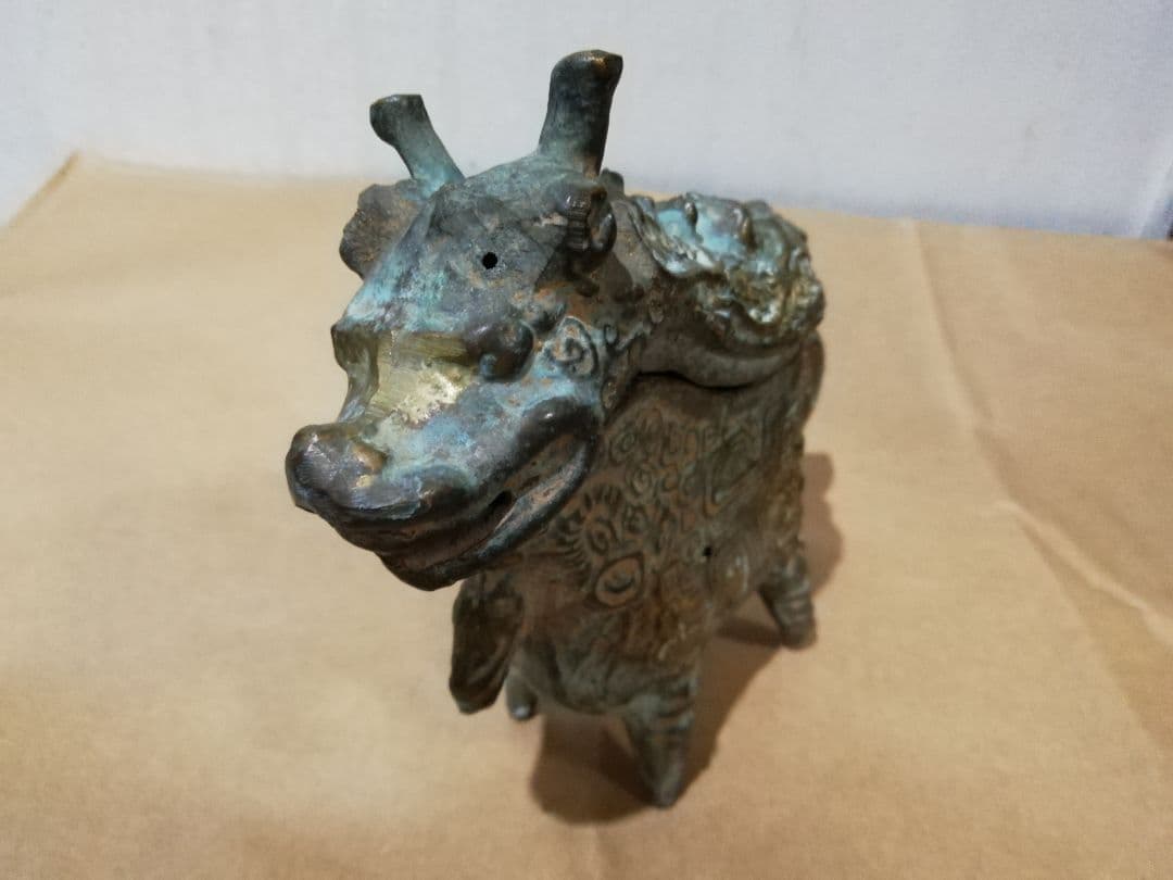 古代中国青銅器　食人虎箇　S２２ー２