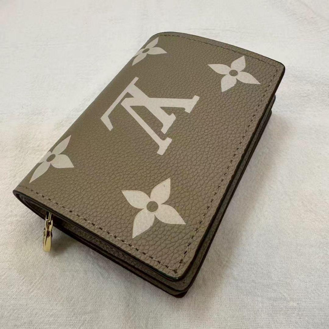 期間限定価格 二つ折り財布 カーキ色