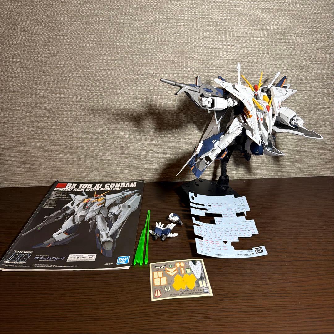HGクスィーガンダム　完成品　全塗装（アクションベース付）
