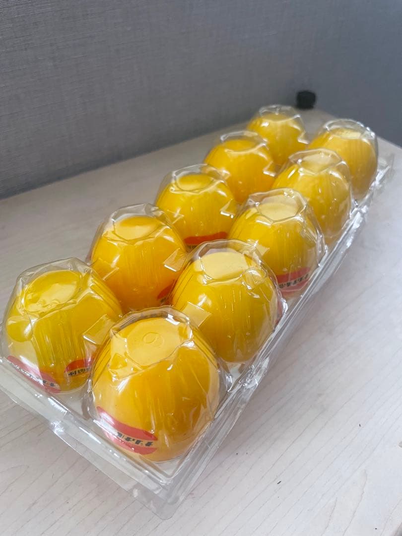 ナショナル冷蔵庫　黄色のおもちゃ入りプラスチック卵 10個セット