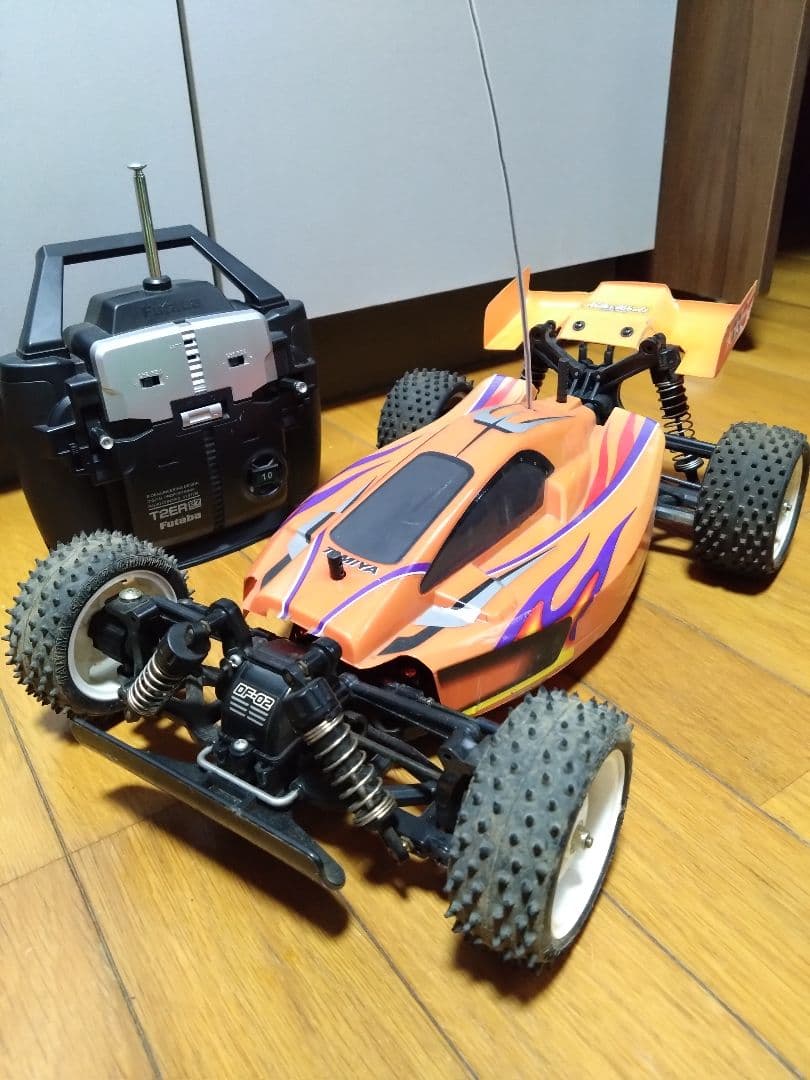 タミヤ　DF-02ラジコンカー