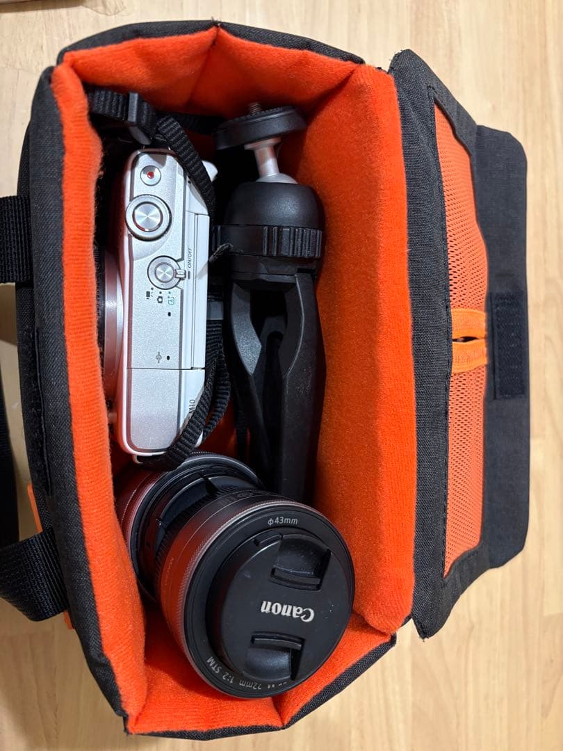 【限定値引き】Canon EOS M10ダブルレンズキット SDカード64G付き