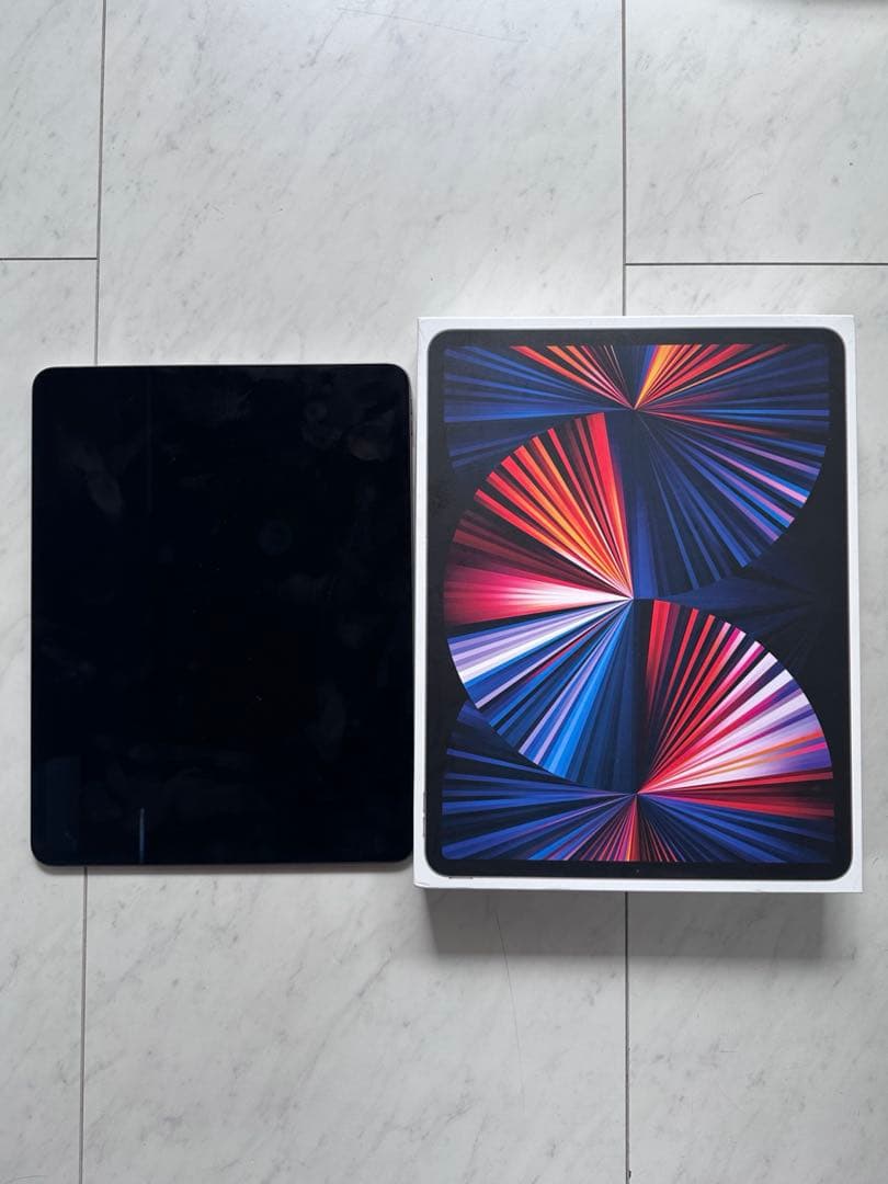【中古美品】iPad Pro 12.9インチ 第5世代 1TB スペースグレイ