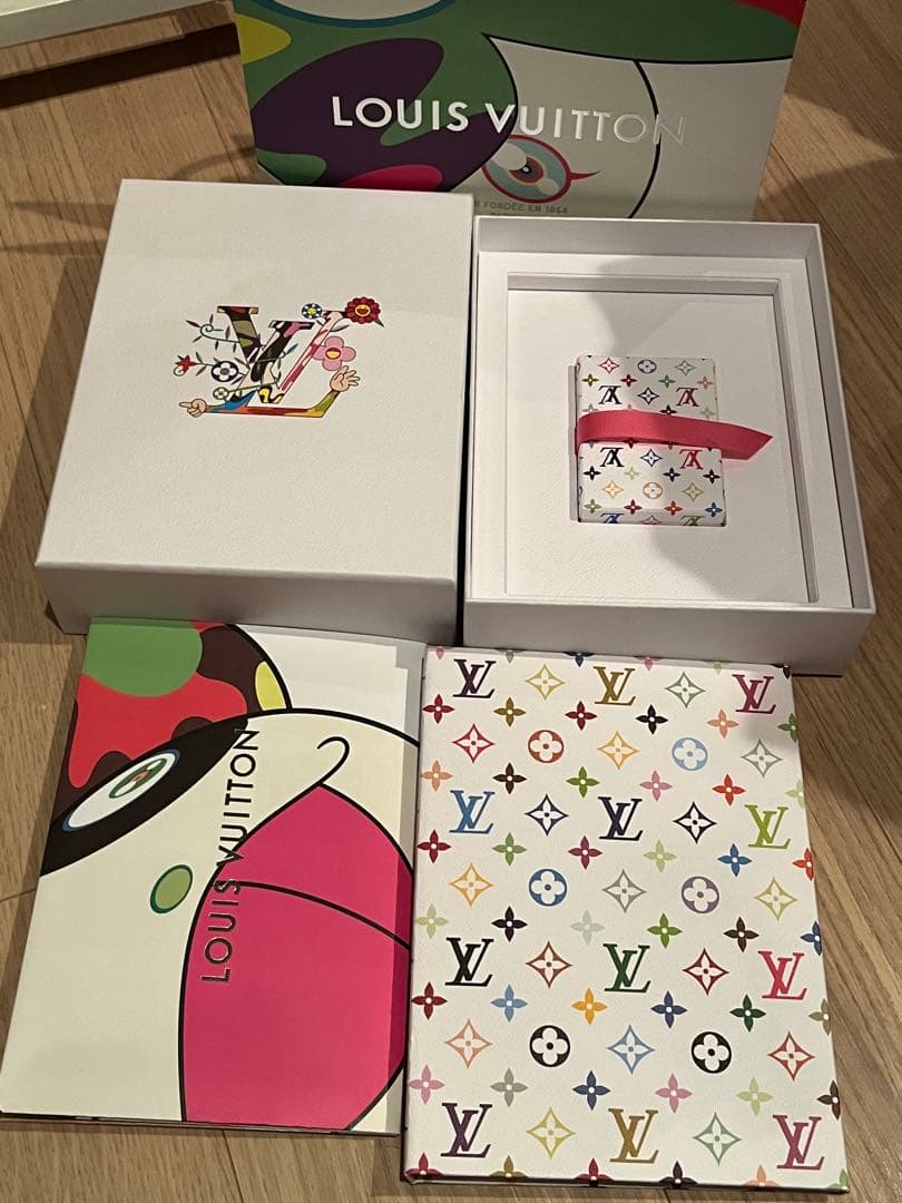 レア★ルイヴィトン×村上隆 コラボ トレーディングカード カードフォルダー
