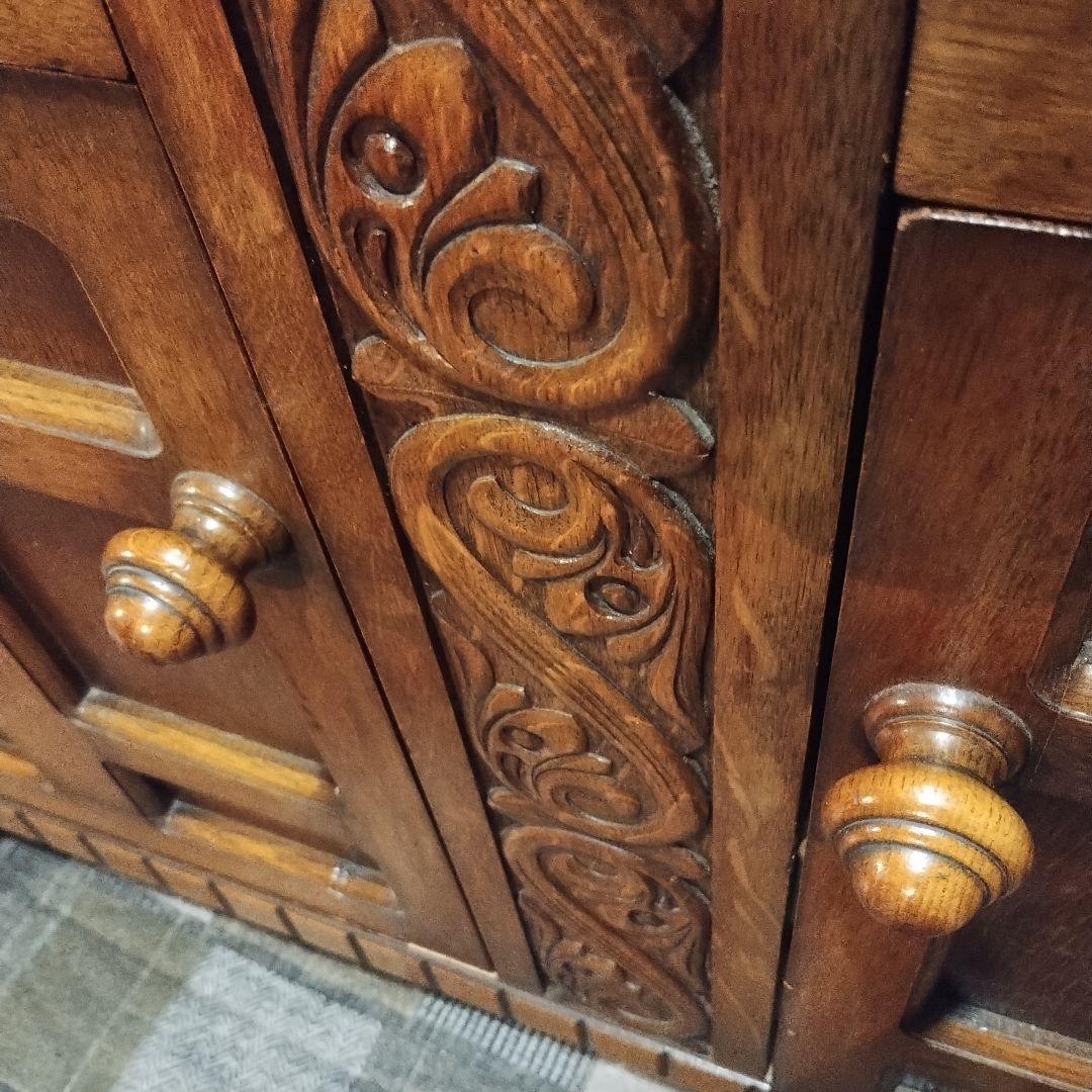 アンティーク家具♥キャビネット♥サイドボード♥イギリス家具♥カップボード