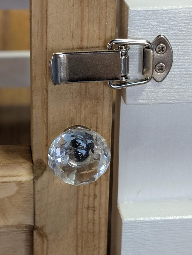 木製犬小屋 ホワイトとグリーンストライプ