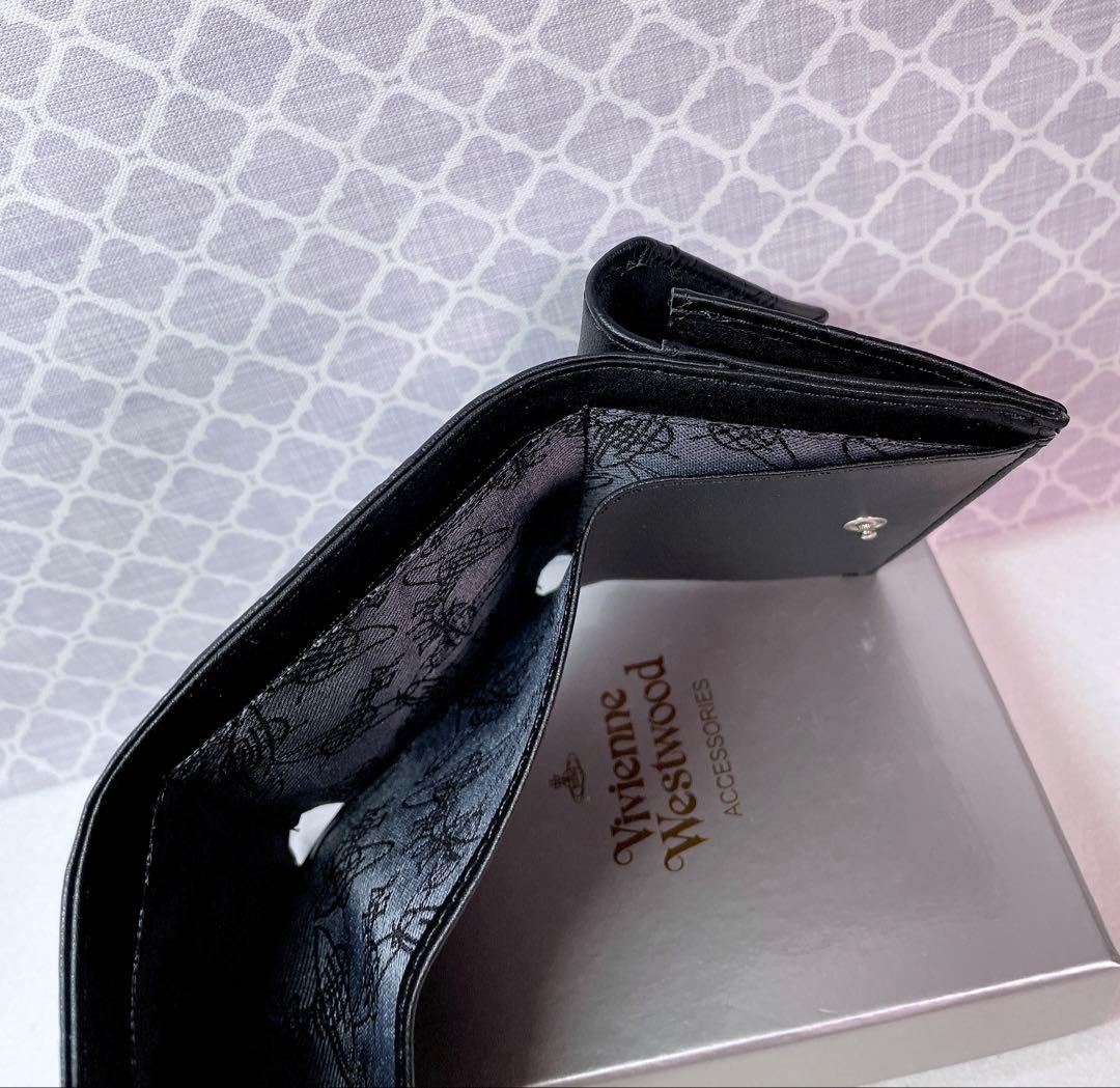 【内柄も素敵☆最新】Vivienne Westwood 三折財布 マット黒
