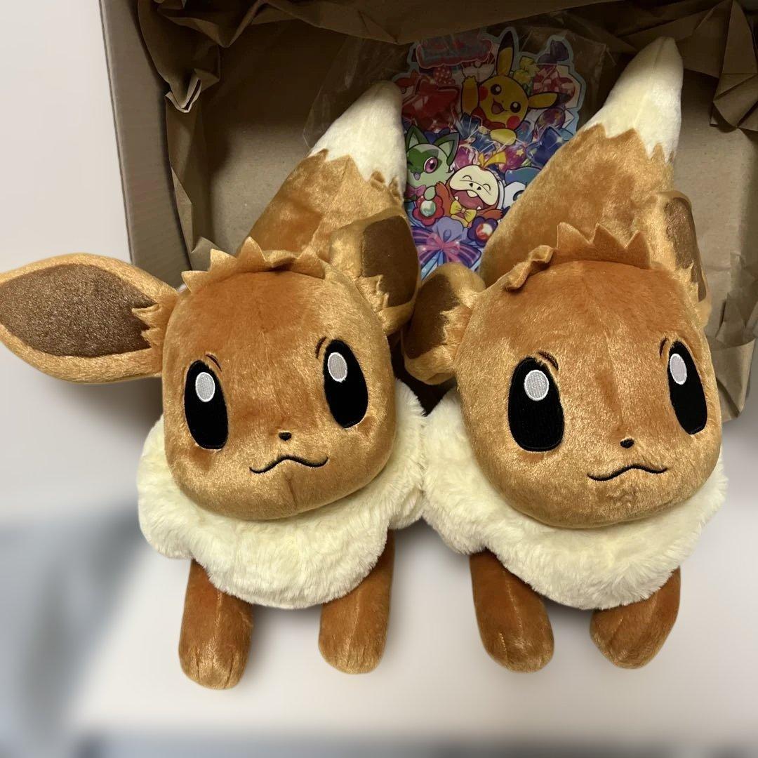 等身大イーブイ 寝そべり【お誕生日配送箱】新品　ぬいぐるみ2個セット