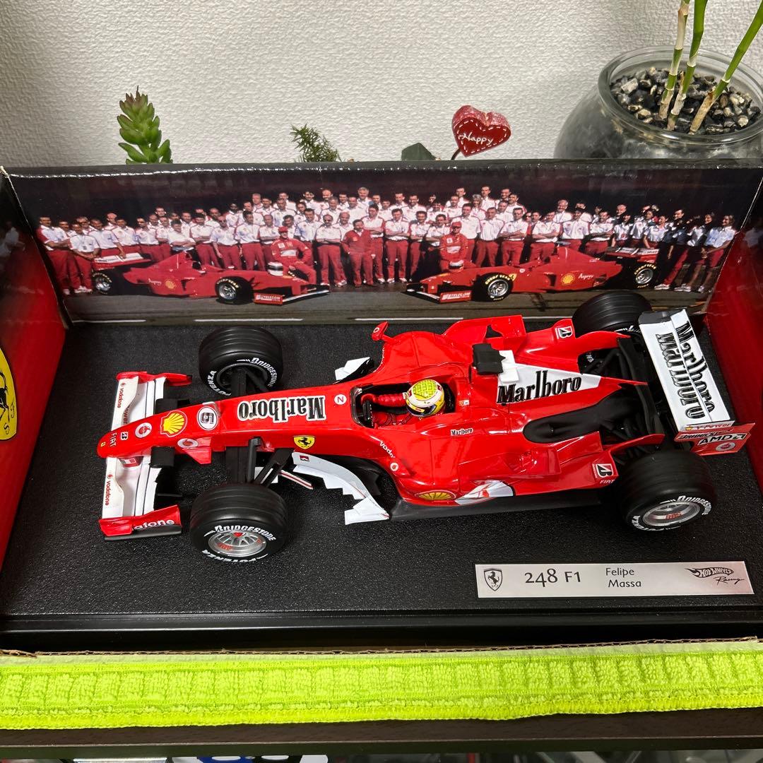Ferrari 248 F1 Felipe Massa ミニカー1/18