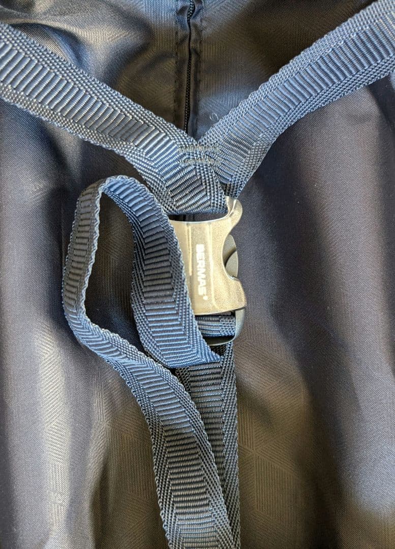 BERMAS☆インターシティ　ロッカー　機内持ち込み　22L