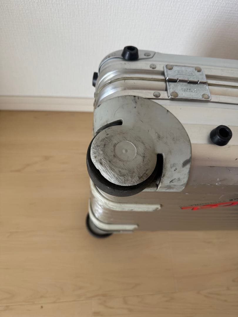 ★破格★RIMOWA トパーズ 32L 2輪シルバー キャリーケース