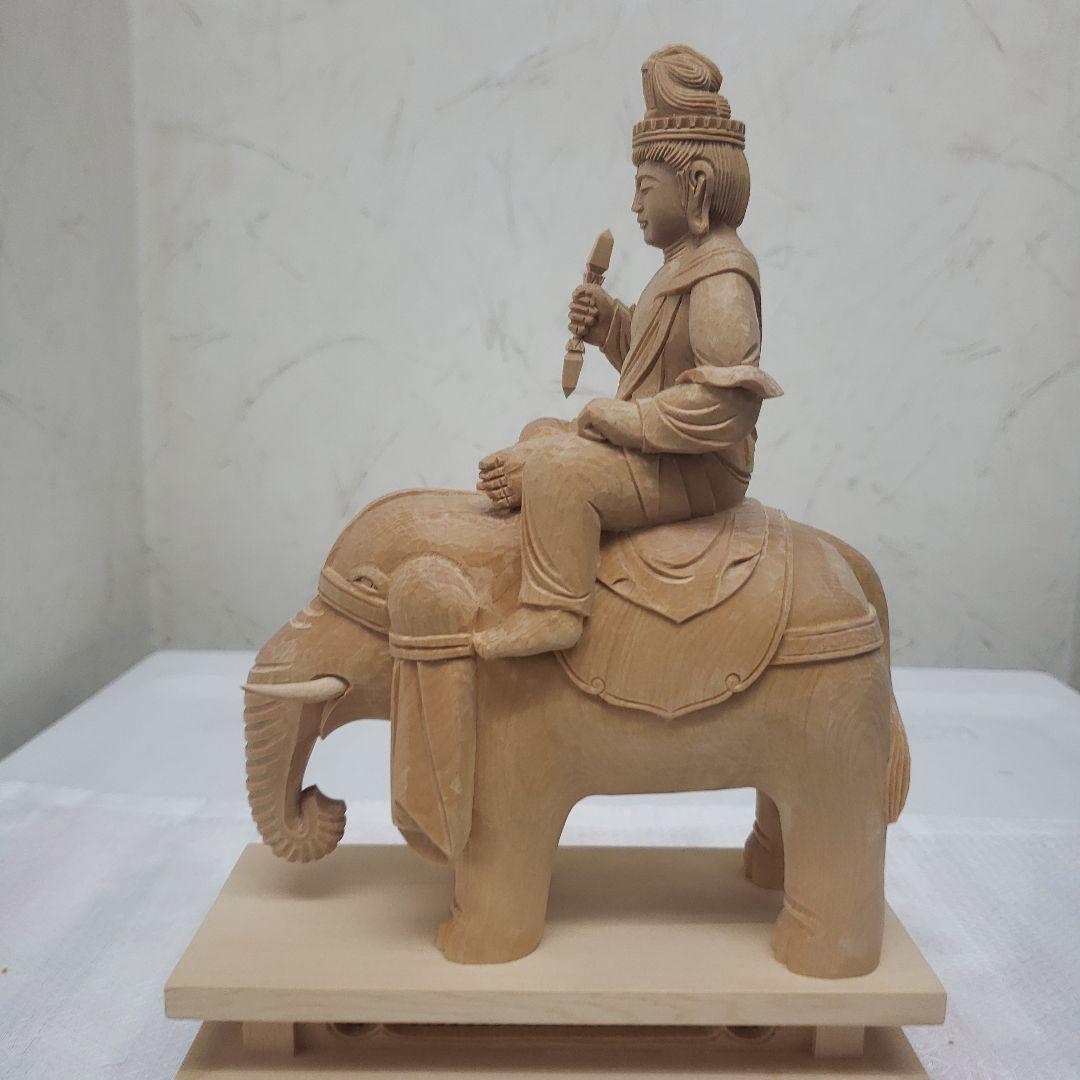Ｂフライデー蔵出し特価ノミ跡手彫りヒバ材 帝釈天像2.2寸 総高さ約22.5cm