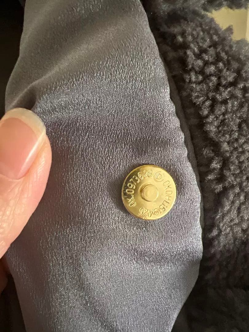 限定品プラダノベルティフリースハンドバッグ ダークグレー