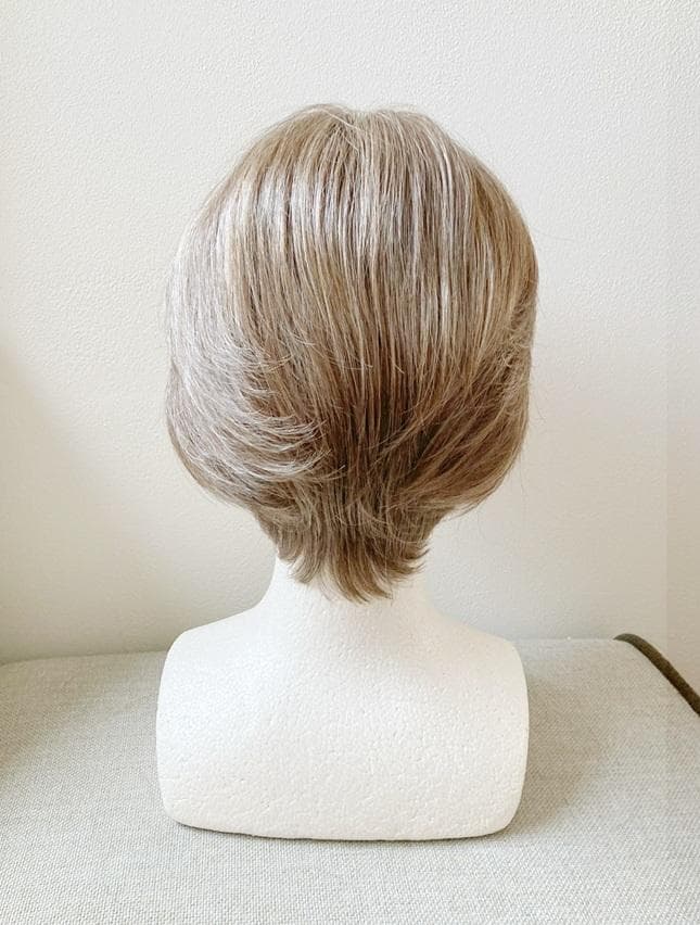 銀座サロン　KAZUE WIG　フェミニンショート　人毛MIX　マルチブラウン