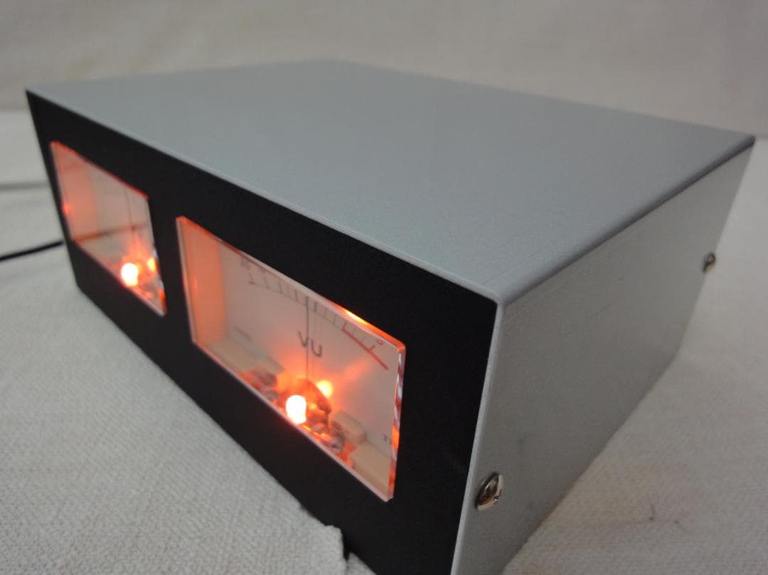 自作ステレオVUメーター202号機（TEACワイドタイプ大型）