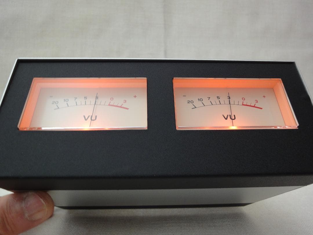 自作ステレオVUメーター202号機（TEACワイドタイプ大型）