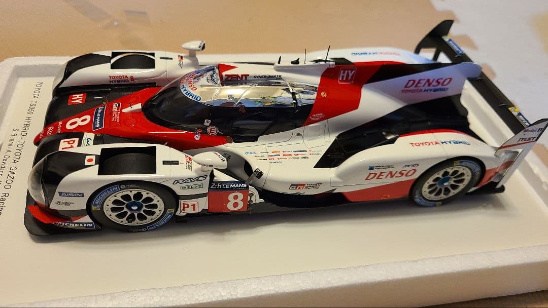 トヨタ TS050 HYBRID 1/18 DENSO　SPARK　スパーク
