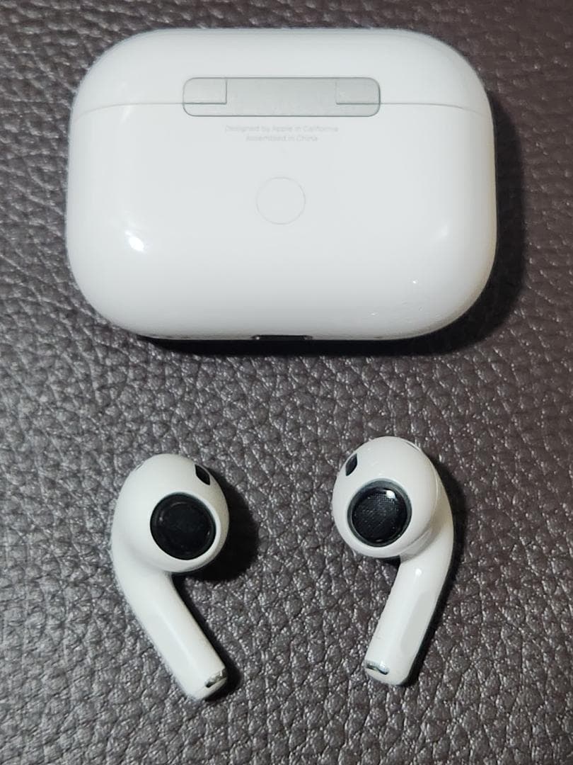 AirPods本体 ホワイト 充電ケース付属