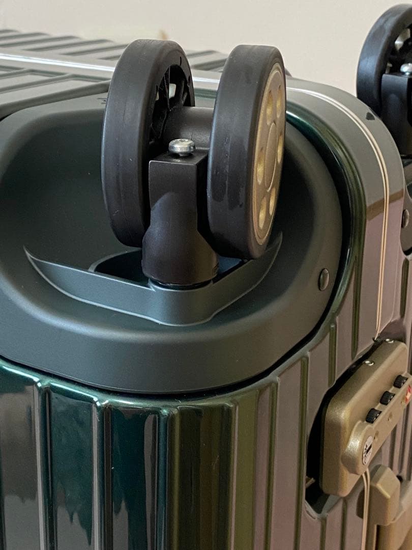 週末セール　リモワ　リンボ