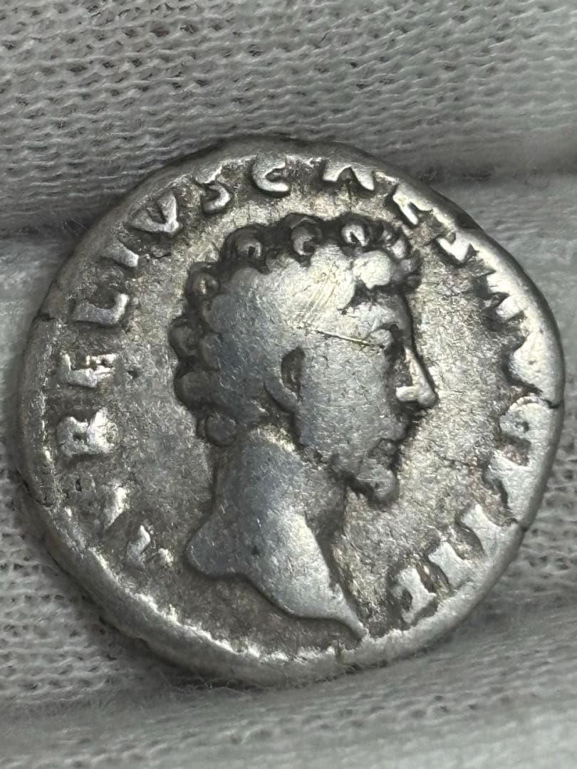 [真正品・銀質保証]K50 ローマ帝国　138-140年　デナリウス銀貨　初期型