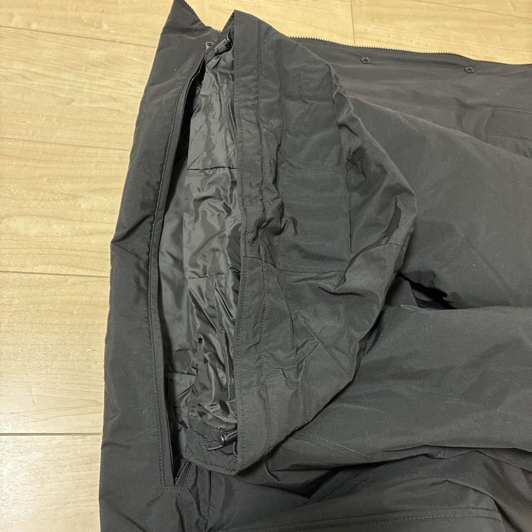 新品タグ付 ユニクロ 防風パデッドコート L ブラック 男女兼用