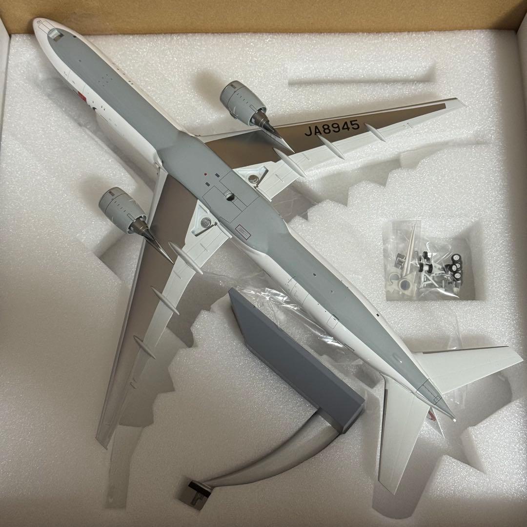 ま*ん様 B-Models JAL 日本航空 B777-300 JA8945 1