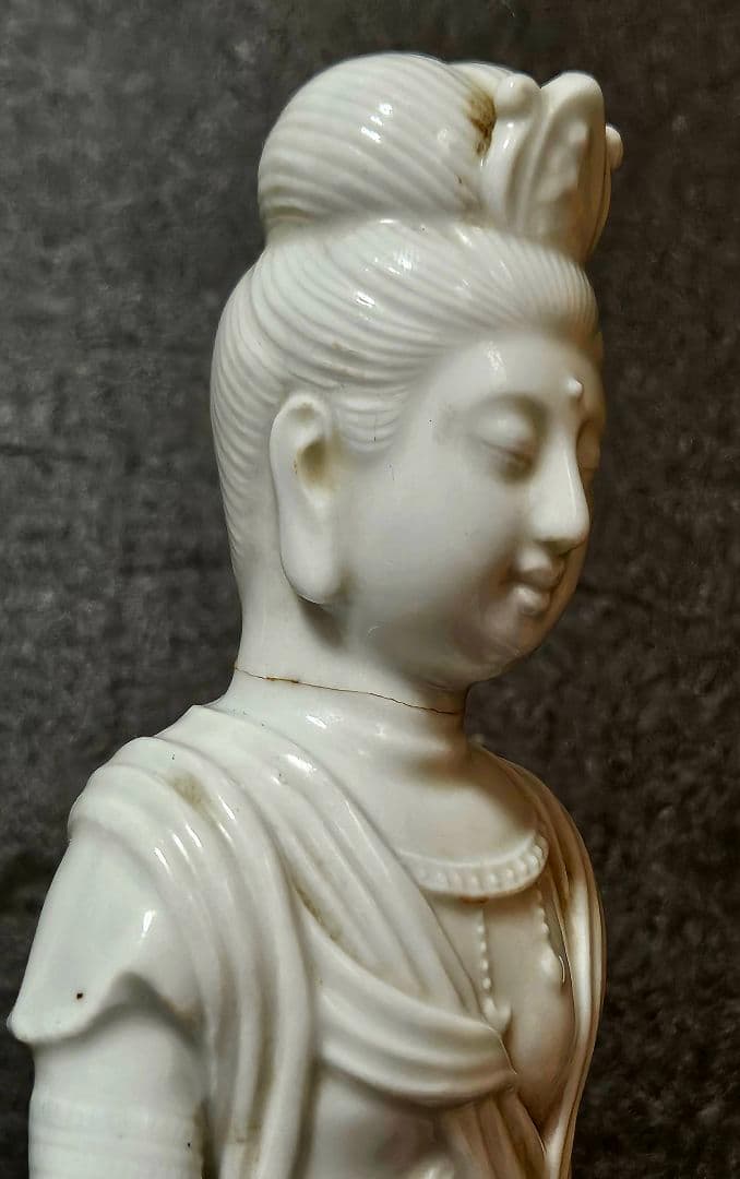 【時代古作品❗】明治時代　白磁　観音立像 観音像　観音様　伝世時代箱　仏教美術