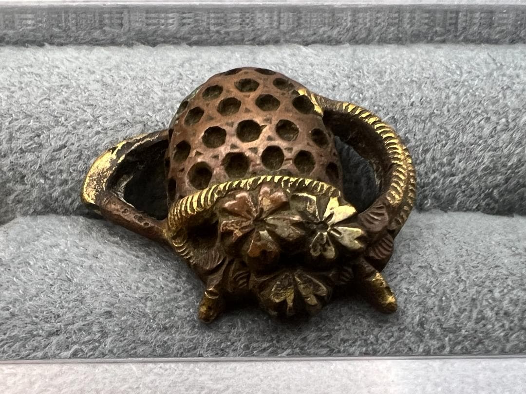 【海】江戸明治期　金具　龍　獅子　蛍文など　５点セット　金銀象嵌　銅鉄製　骨董品