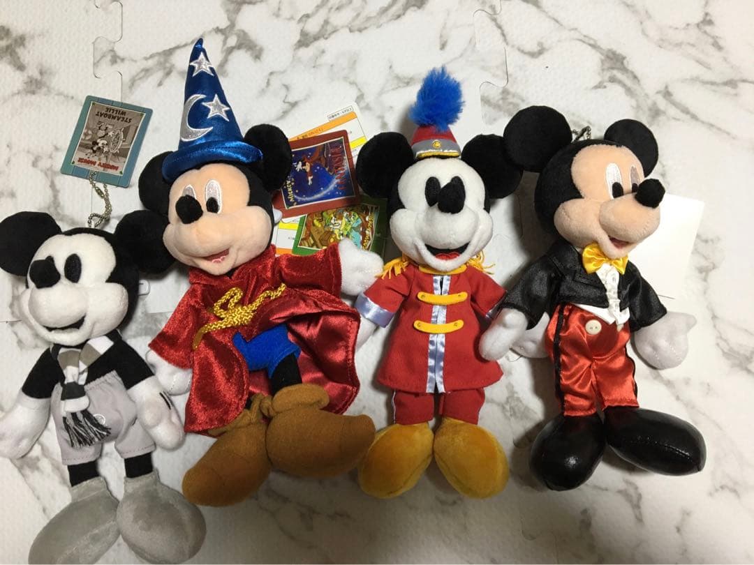 ディズニー ミートミッキー ぬいぐるみバッジ