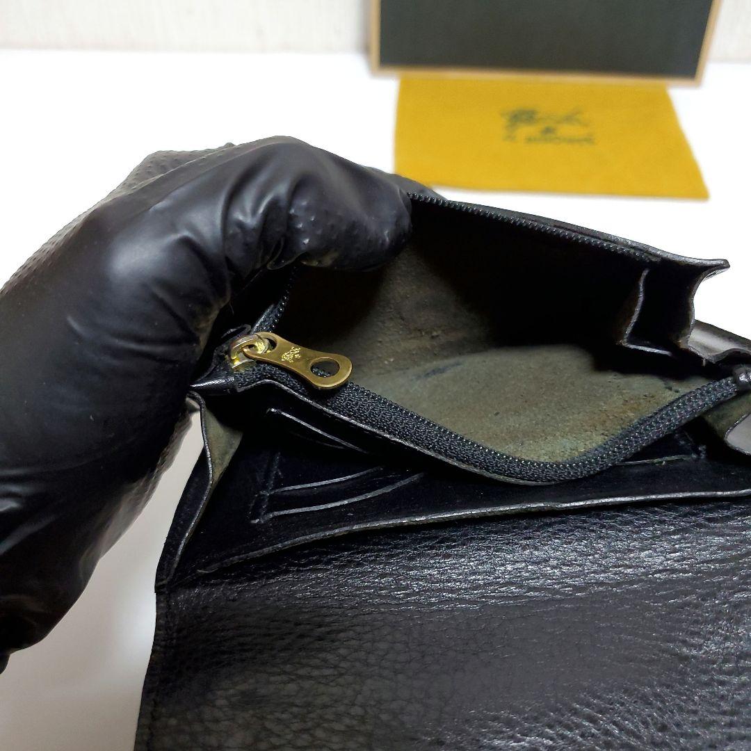 正規品　IL BISONTE　イルビゾンテ　二つ折り財布　ブラック　良品フラップ