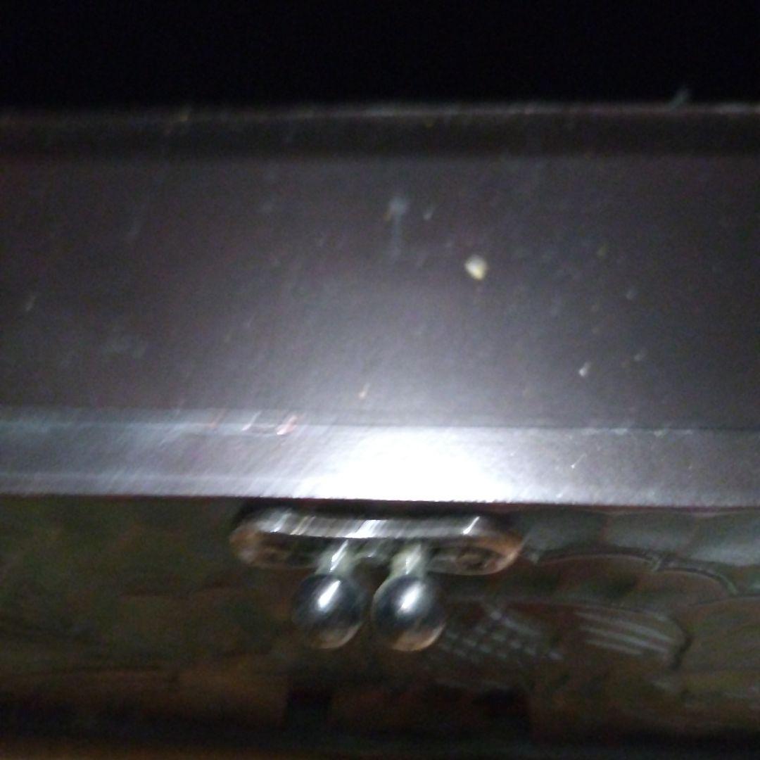 鎌倉彫木製ティッシュボックス 赤黒波模様