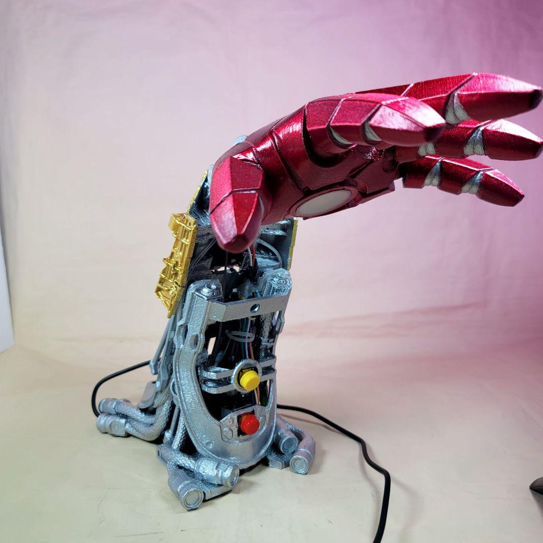 【アイアンマン】新品 1/1 ガントレットライト アーム ハンド LEDライト