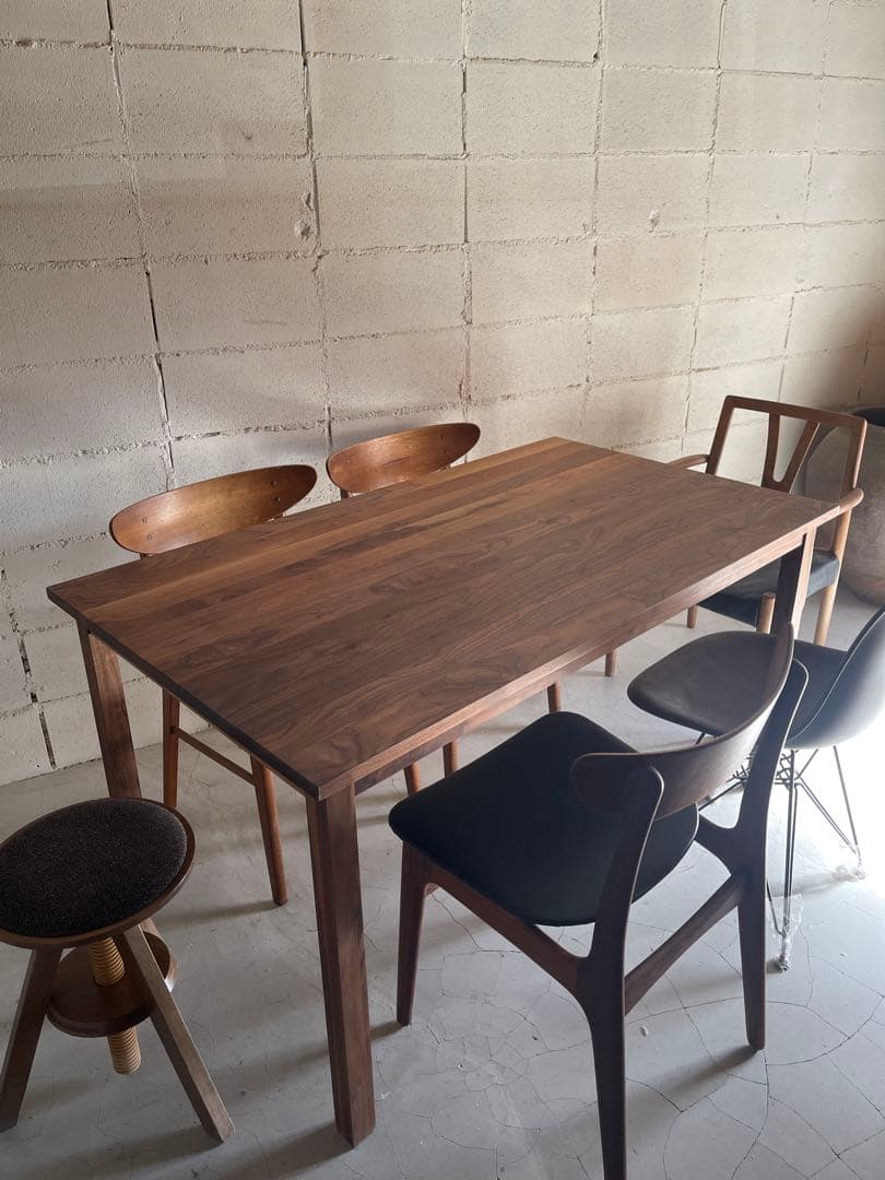 美品　MUJI 無印良品　ダイニングテーブル　ウォールナット 無垢材　木製