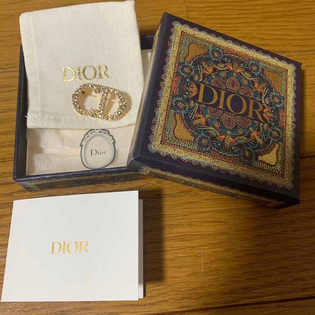ディオール　DIOR ブローチ