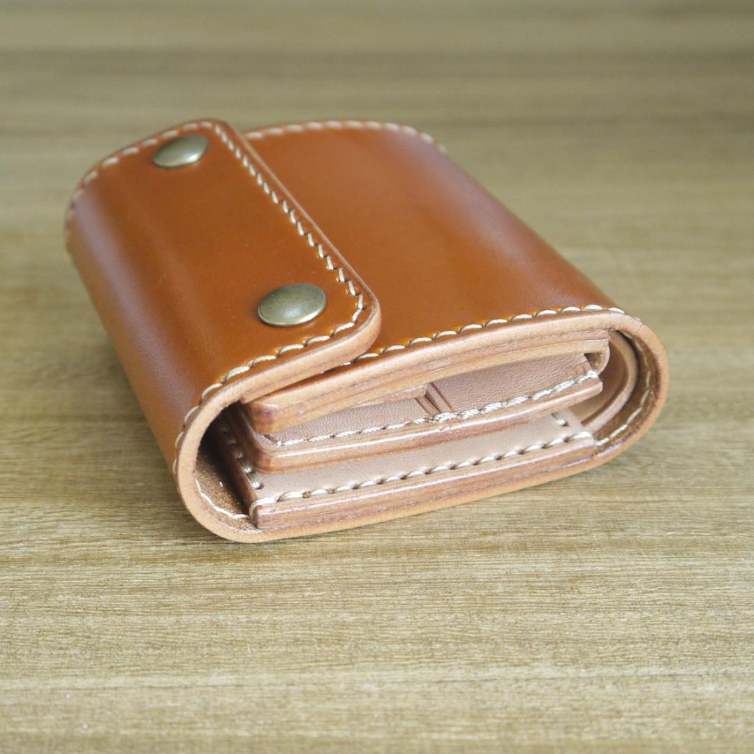ヌメ革　栃木レザー　サドルレザー　コンパクトウォレット　三つ折　キャメル/生成り