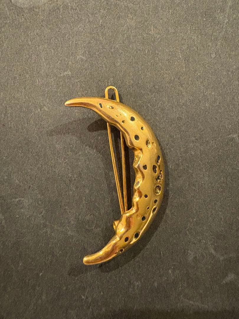 プリュイムーンクリップ　ゴールド