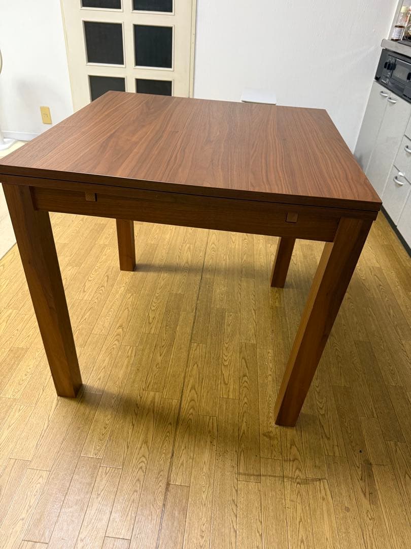 〈momo〉unico ブラウン木製ダイニングテーブル