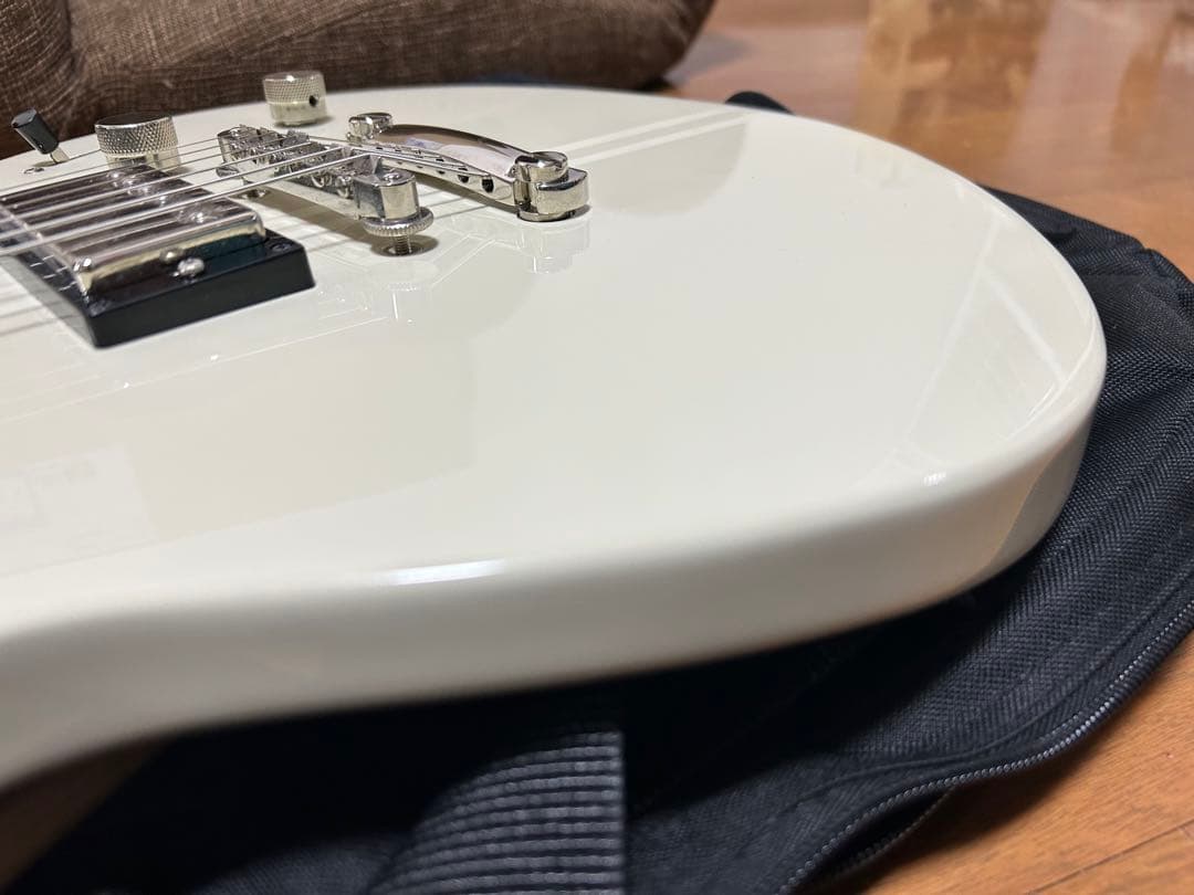 ヤマハ エレキギター REVSTAR RSS 20VWヴィンテージホワイト