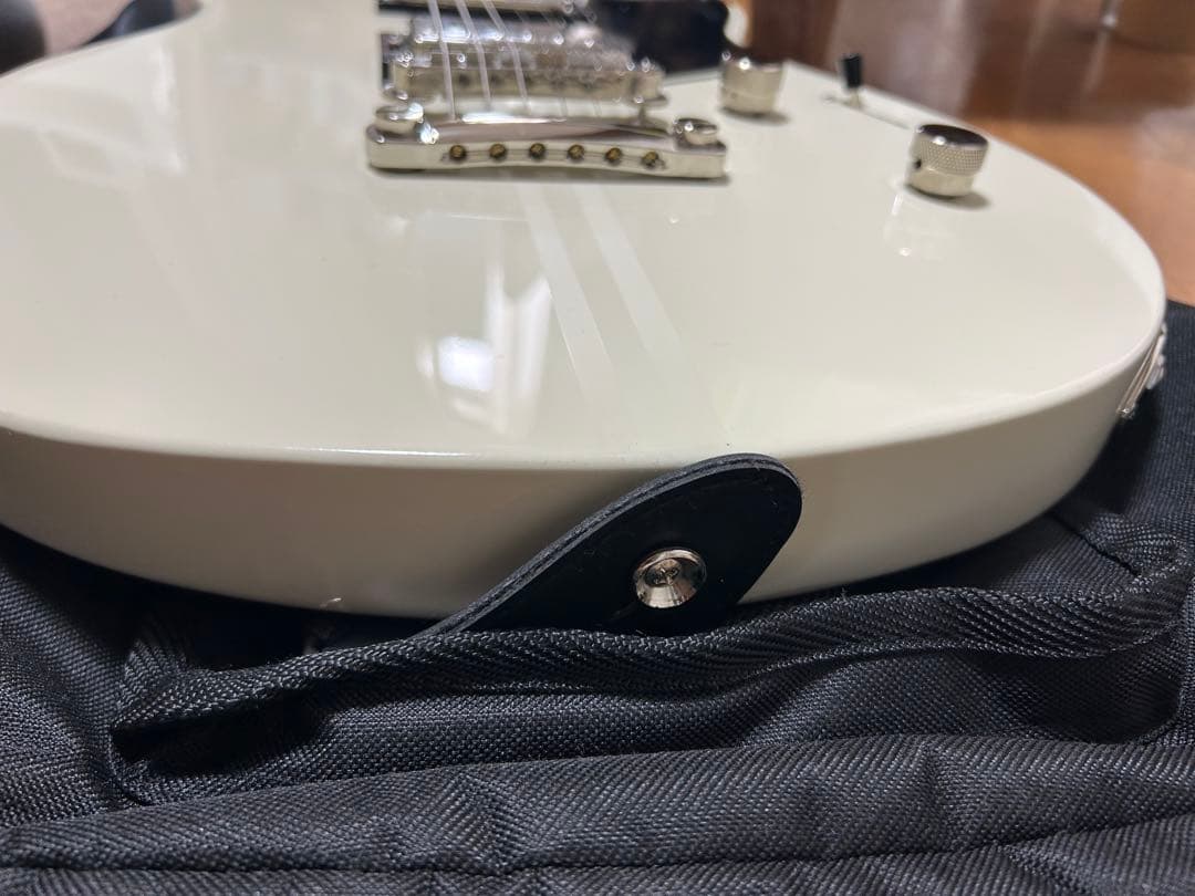 ヤマハ エレキギター REVSTAR RSS 20VWヴィンテージホワイト