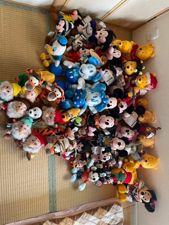 Disney ディズニー　ぬいぐるみ　まとめ売り　約54体