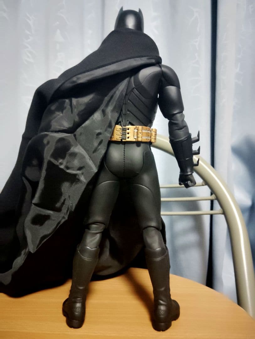 2006.HOTTOYS/MMS13“BATMAN BEGINS”