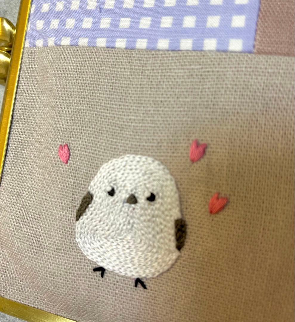 ハンドメイド　手刺繍　ファスナーポーチ☆ゆりです