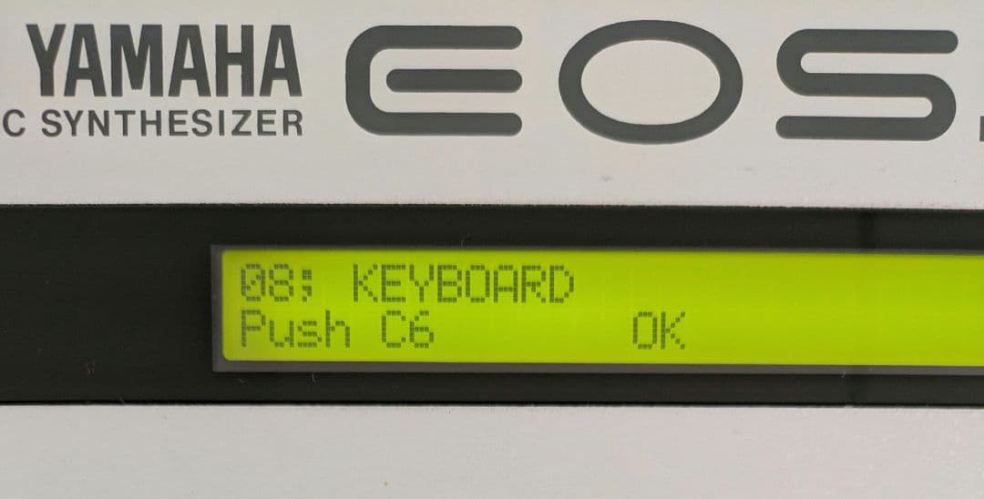ヤマハ　シンセサイザー　EOS B700　MDF3　ジャンク扱い品