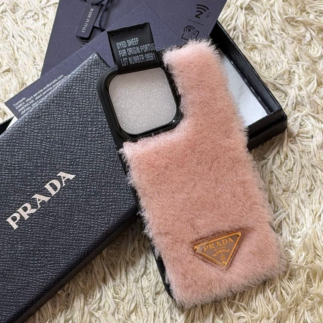 ☆未使用級☆PRADA プラダ　iPhoneケース　13Pro　ファー　ピンク