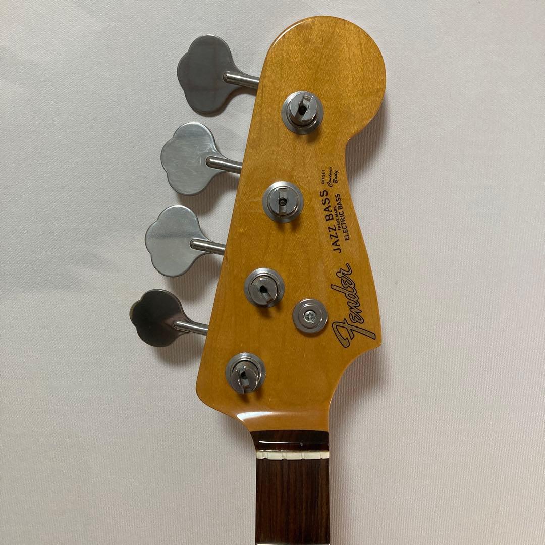 スタンド追加　フェンダー　JAZZベース　ストラップ　ピックガード　本　弦