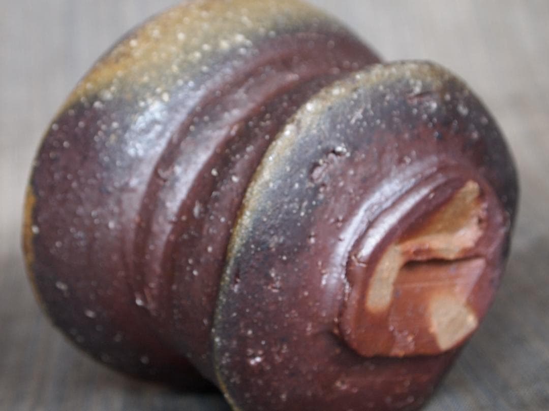 M☆N★隠崎隆一【師：伊勢崎淳】★備前≪窯変≫茶碗★共箱・布 ・栞★黒田陶