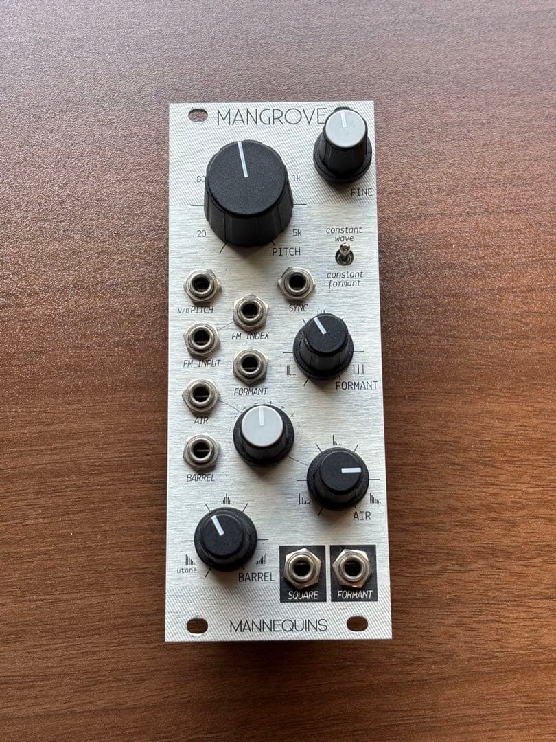 Mannequins Mangrove モジュラーシンセ