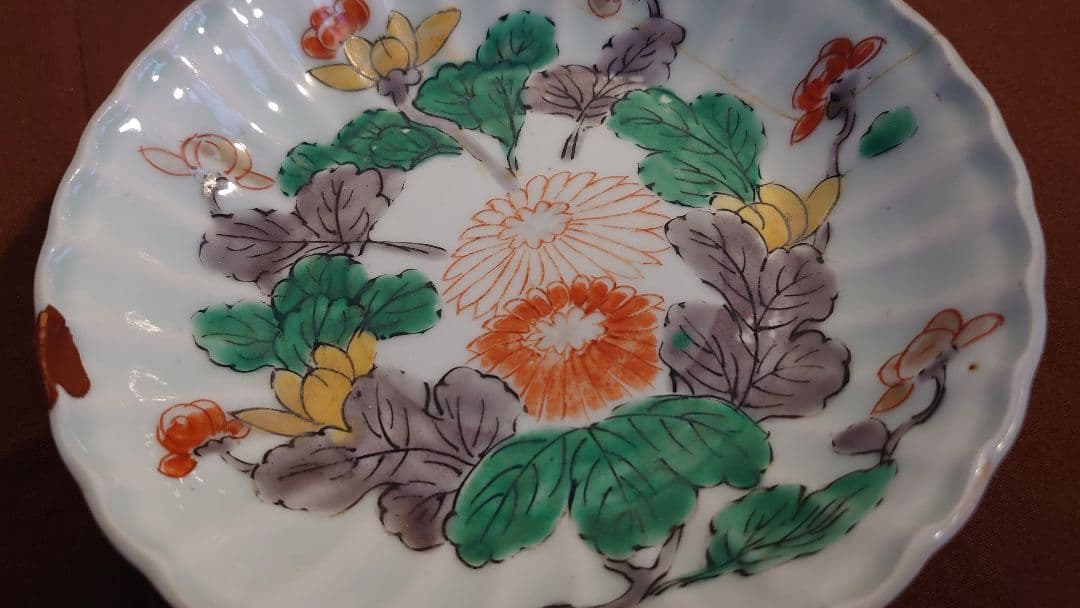 古伊万里　李朝　白磁　色絵　輪華皿　華の図　アンティーク古伊万里　蔵出し　１客