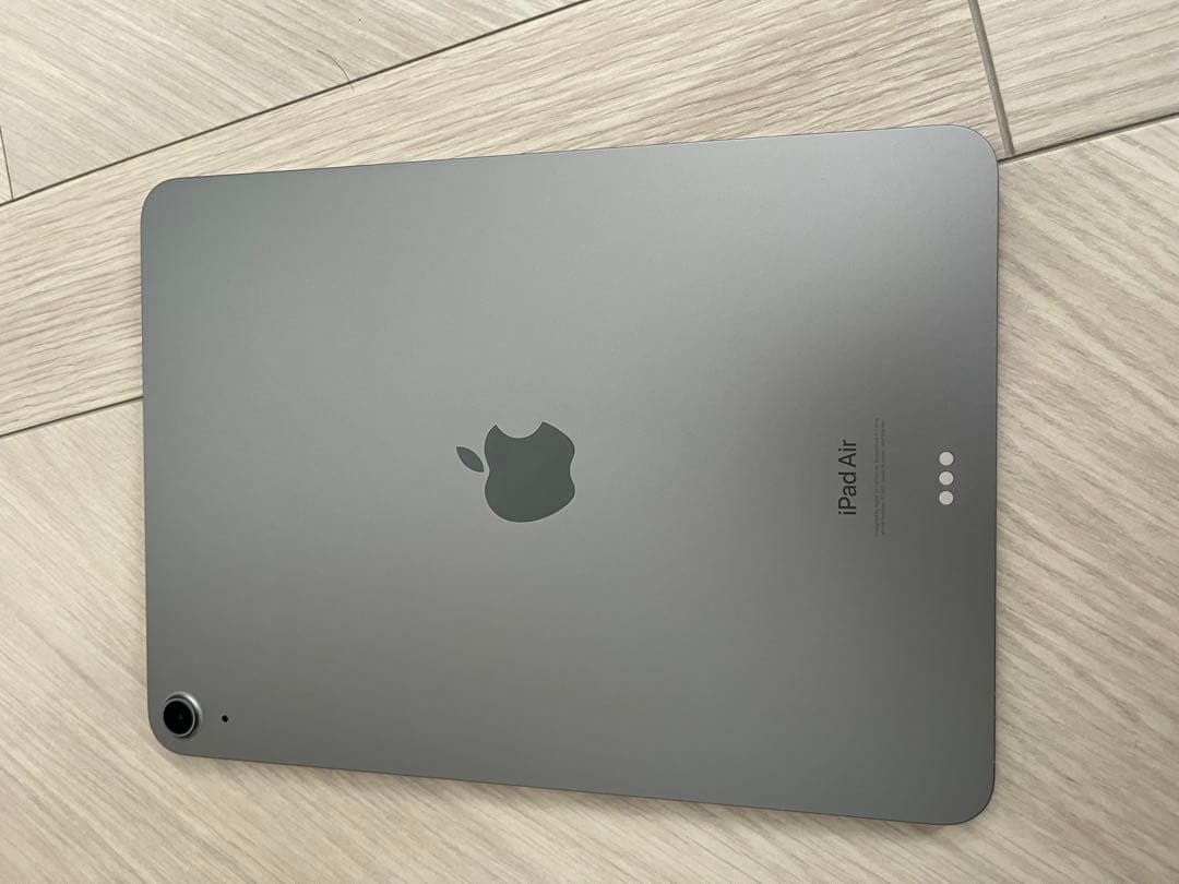 し*け様 Apple iPad Air スペースグレー M2 11インチ　125