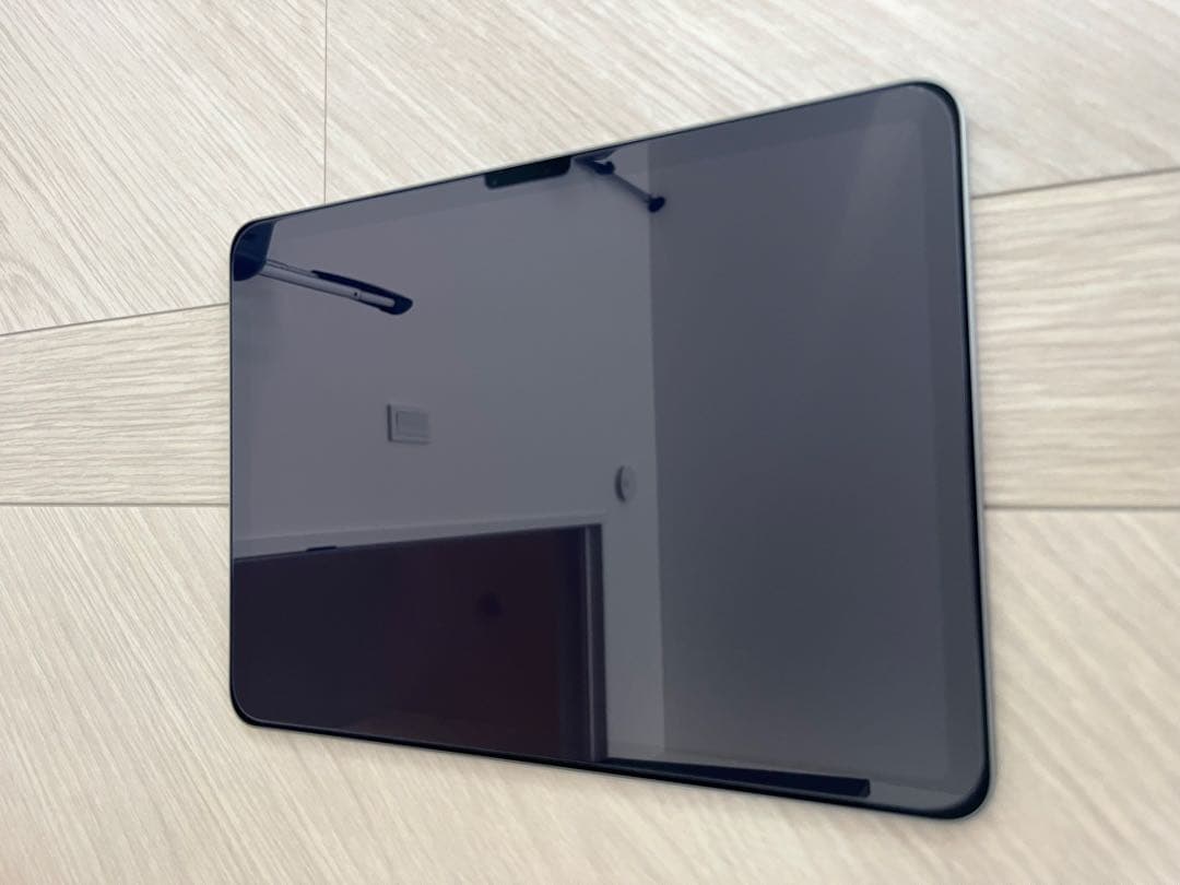 し*け様 Apple iPad Air スペースグレー M2 11インチ　125